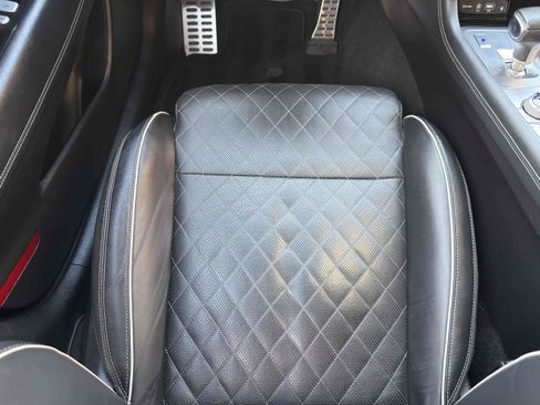 Used 2019 Genesis G70 3.3T Advanced w/ Sport Package RWD image 32