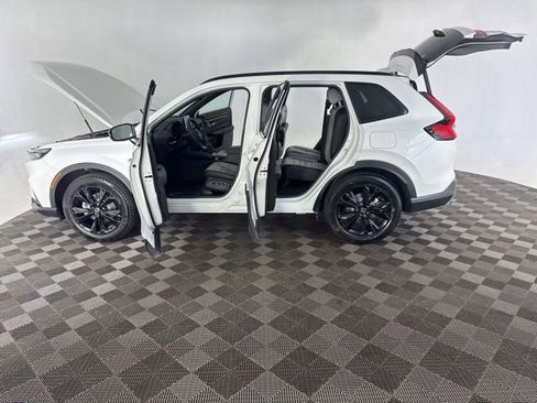 Certified 2026 Honda CR-V Sport Touring image 11
