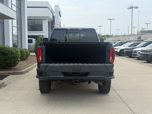 Used 2020 GMC Sierra 3500 Denali w/ Denali Ultimate Package AWD/4WD image 10