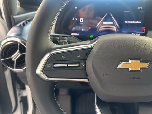 New 2026 Chevrolet Equinox EV LT AWD/4WD image 23
