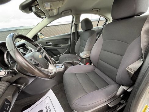 Used 2014 Chevrolet Cruze LT image 7