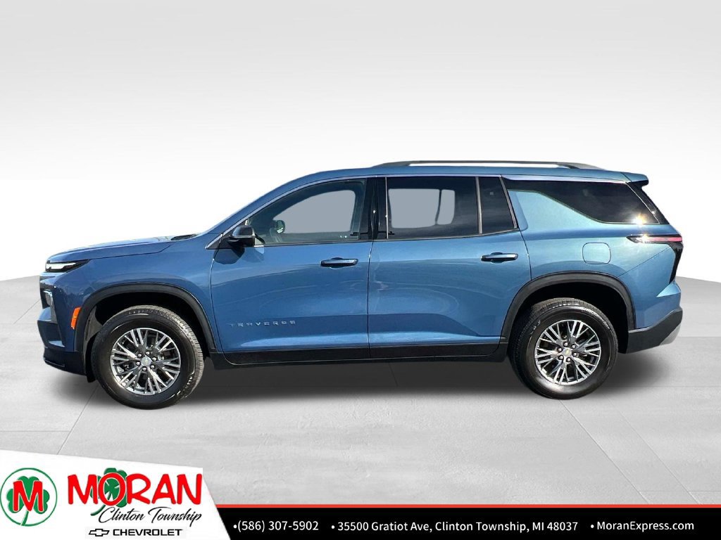 Certified 2024 Chevrolet Traverse LT FWD image 3