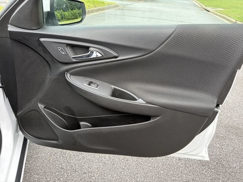 Used 2023 Chevrolet Malibu LT FWD image 15