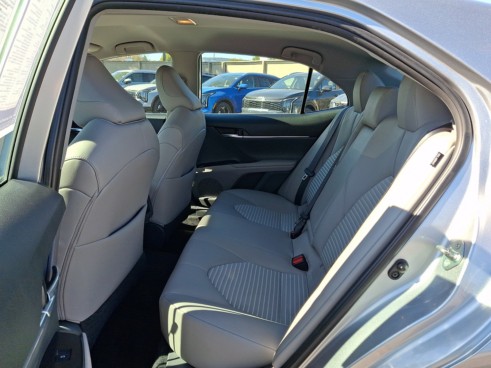 Used 2019 Toyota Camry SE w/ Protection Package (Q2) FWD image 11