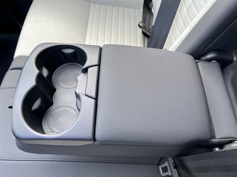 New 2025 Land Rover Discovery Sport S image 23