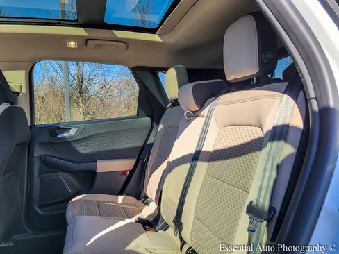 Used 2020 Ford Escape SE image 11