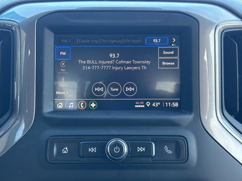 Used 2022 Chevrolet Silverado 1500 Custom Trail Boss image 12