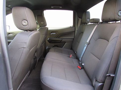 Used 2024 Chevrolet Colorado LT image 17