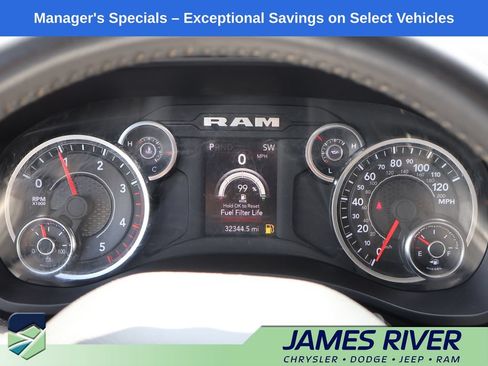 Used 2024 RAM 3500 Big Horn AWD/4WD image 28