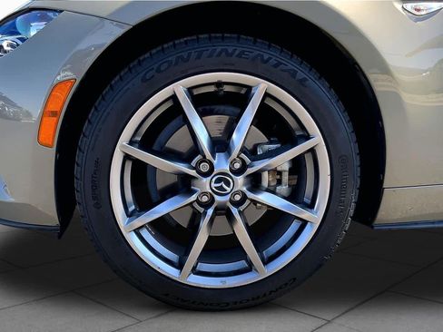 Used 2023 MAZDA MX-5 Miata Grand Touring RWD image 11