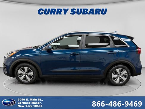 Used 2020 Kia Niro LX FWD image 2