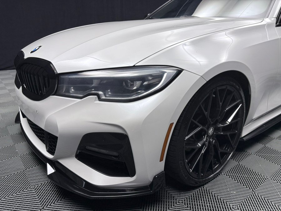 Used 2021 BMW 330i xDrive  w/ M-Sport Package w/ M Sport Package AWD/4WD image 10