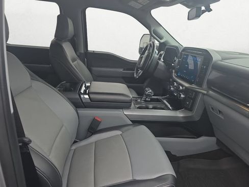 Used 2022 Ford F150 Lariat w/ Trailer Tow Package AWD/4WD image 15