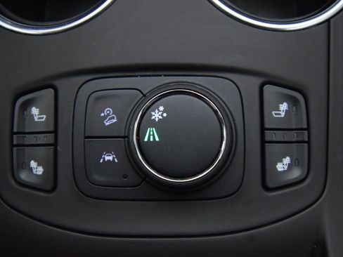 Used 2023 GMC Terrain SLT FWD image 33