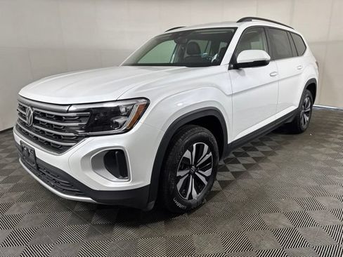 Certified 2026 Volkswagen Atlas SE AWD/4WD image 8