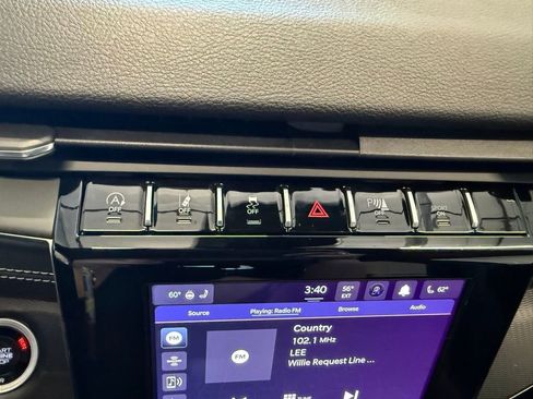 Used 2024 Jeep Grand Cherokee L Altitude image 30