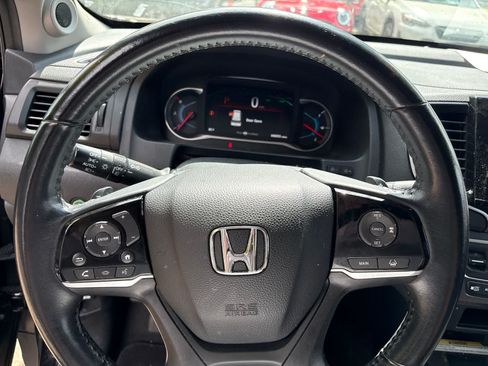 Used 2021 Honda Pilot Special Edition image 2