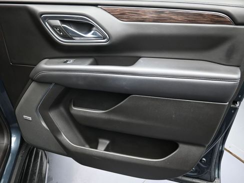 Used 2021 Chevrolet Tahoe LT w/ Luxury Package image 27