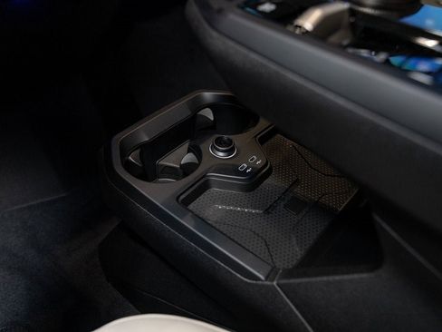 New 2026 BMW iX xDrive45 w/ Premium Package image 25