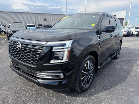 Used 2025 Nissan Armada Platinum Reserve AWD/4WD image 41