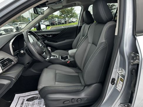 Certified 2025 Subaru Outback Onyx Edition XT w/ Tech Package 3 AWD/4WD image 13