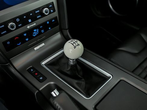 Used 2013 Ford Mustang Shelby GT500 RWD image 34