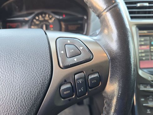 Used 2011 Lincoln MKX AWD w/ 102A Rapid Spec Order Code image 24