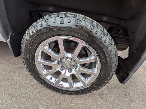 Used 2016 GMC Sierra 1500 SLT w/ Texas SLT Premium Package image 9