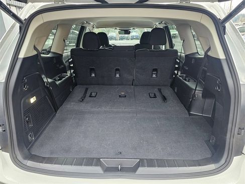 Certified 2025 Subaru Ascent Premium image 16