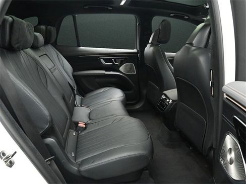 Used 2023 Mercedes-Benz EQS 580 4MATIC SUV image 18