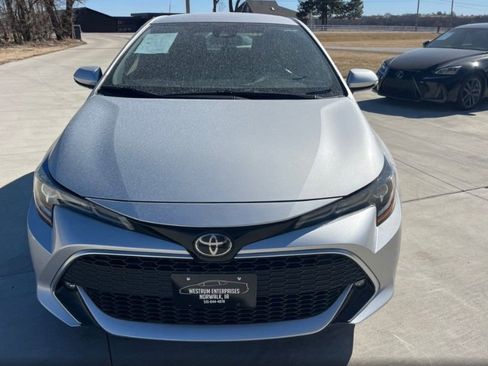 Used 2020 Toyota Corolla XSE image 2