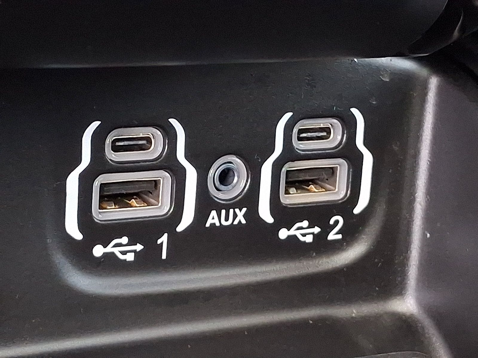 Used 2024 RAM 1500 Laramie AWD/4WD image 27