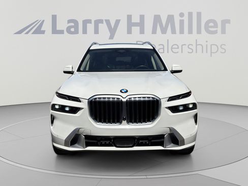 Used 2026 BMW X7 xDrive40i AWD/4WD image 8