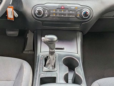 Used 2018 Kia Sorento L FWD image 18