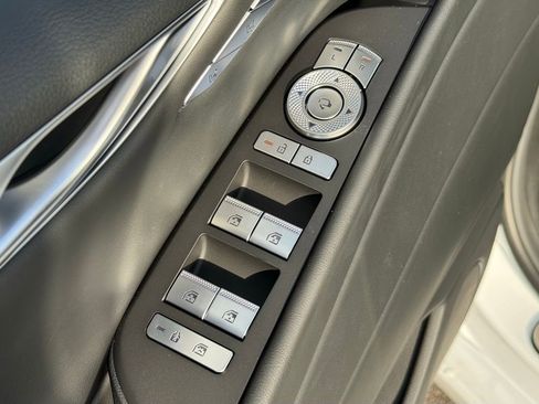 Used 2025 Genesis G80 2.5T image 24