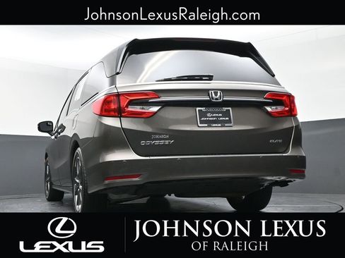 Used 2022 Honda Odyssey Elite image 18