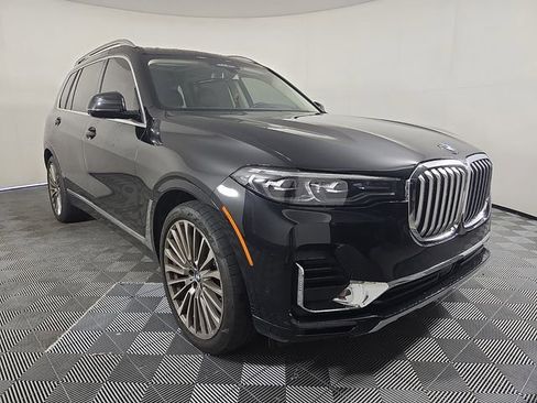 Used 2021 BMW X7 xDrive40i w/ Executive Package AWD/4WD image 4