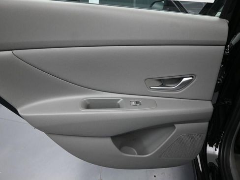 New 2025 Hyundai Elantra Sport image 23