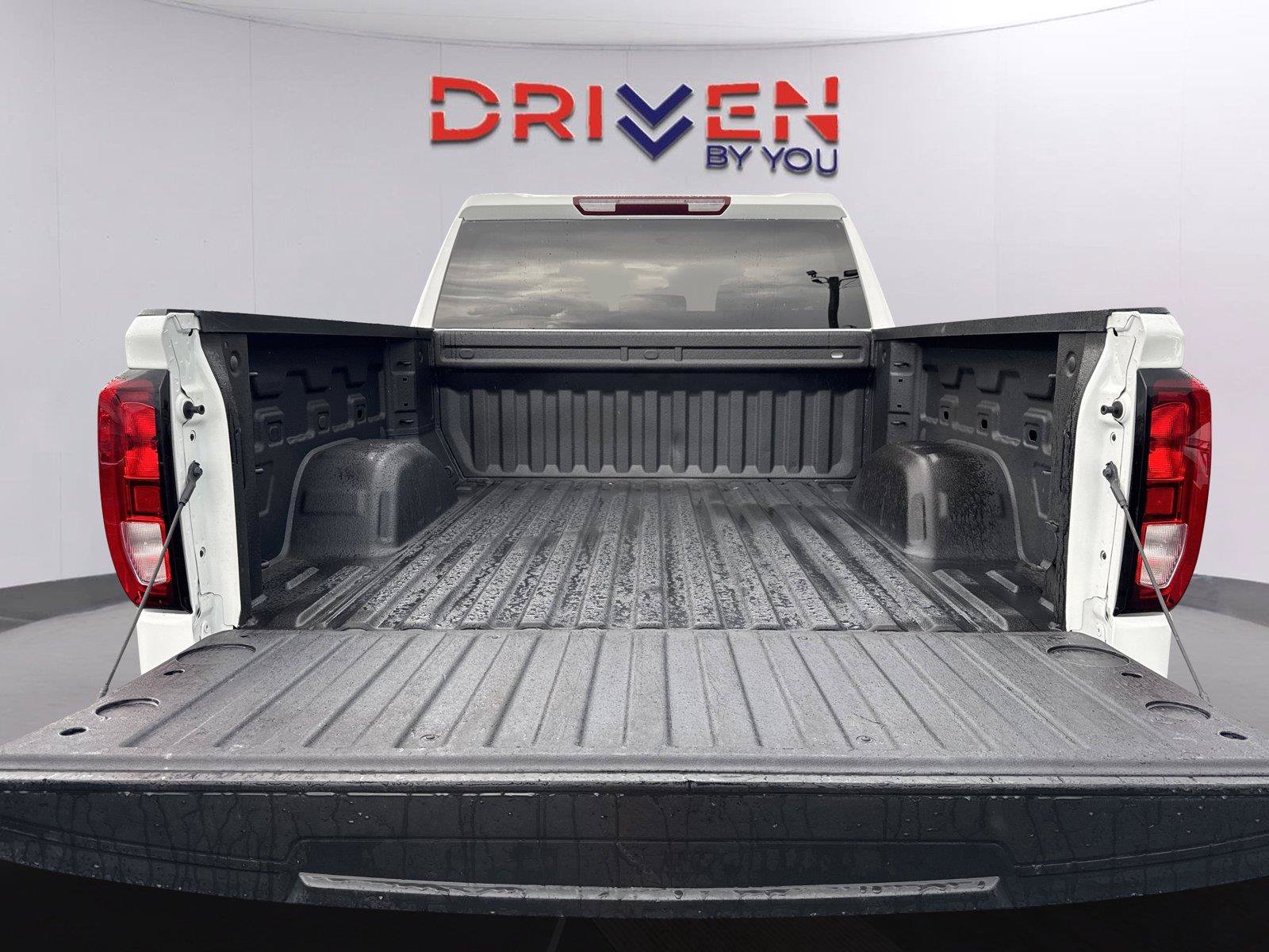 Used 2025 GMC Sierra 1500 Pro w/ Pro Value Package AWD/4WD image 32