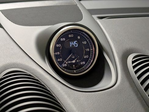 Certified 2024 Porsche 718 Boxster GTS RWD image 38