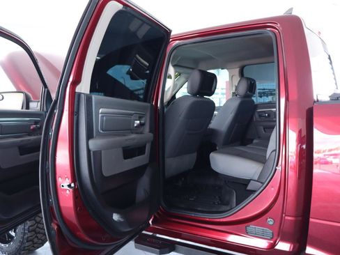 Used 2019 RAM 1500 Big Horn RWD image 29
