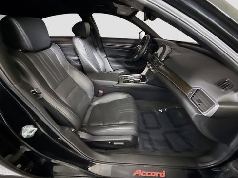 Used 2021 Honda Accord Touring image 29