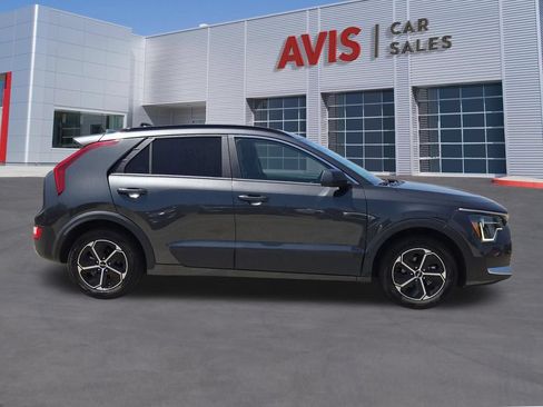 Used 2025 Kia Niro LX FWD image 5