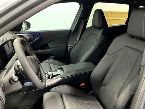 New 2025 BMW X3 xDrive30i w/ Convenience Package AWD/4WD image 26