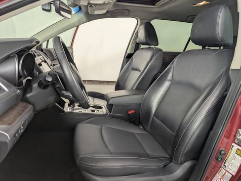 Used 2017 Subaru Outback 2.5i Limited AWD/4WD image 11