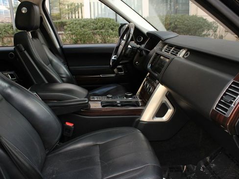 Used 2016 Land Rover Range Rover Supercharged image 25