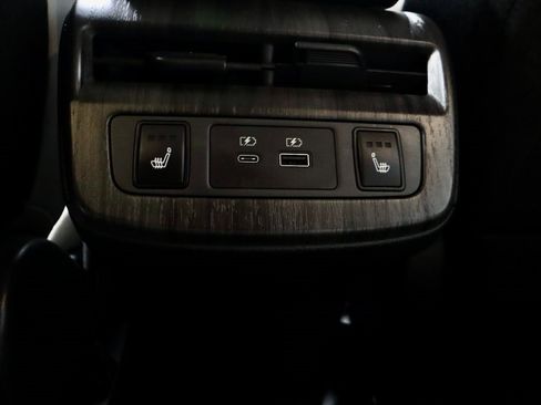 Certified 2023 Nissan Ariya FWD image 6