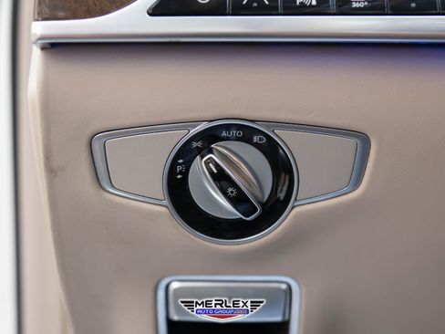 Used 2017 Mercedes-Benz S 550 Sedan image 40