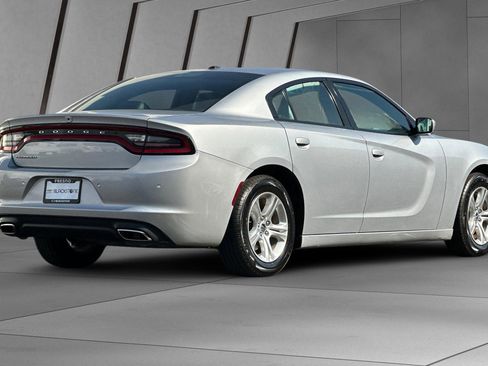 Used 2021 Dodge Charger SXT w/ Leather Interior Group image 4
