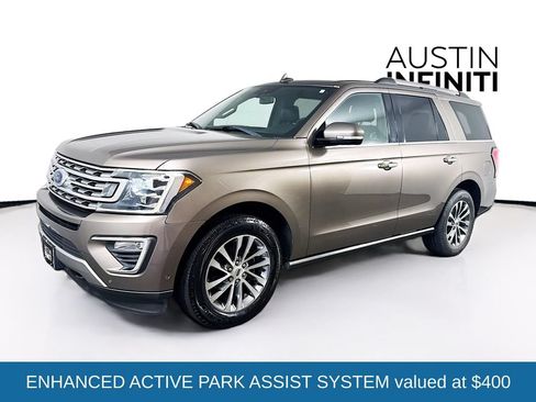 Used 2018 Ford Expedition Limited w/ Equipment Group 301A AWD/4WD image 3